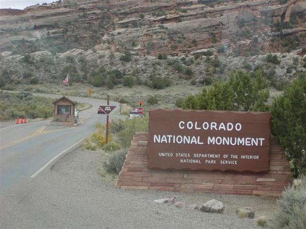 Colorado NM Entrance Sign