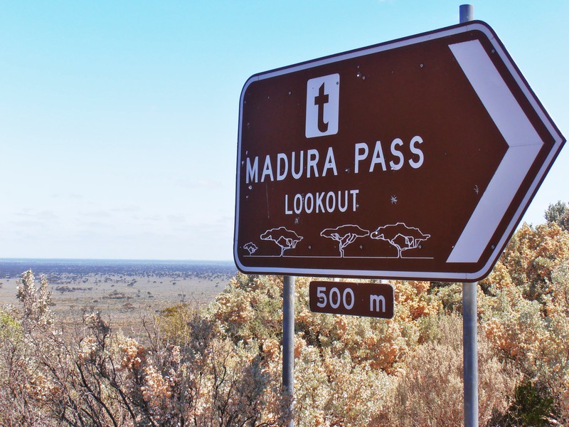 Madura Pass Lookout