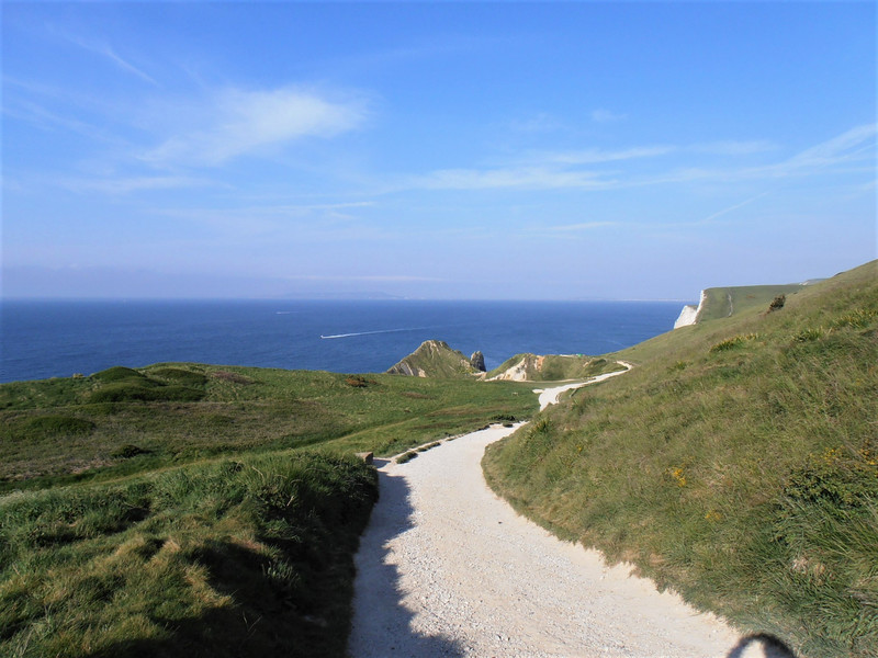The path down to Durdle Door