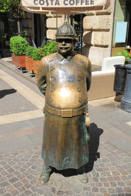Overweight policeman