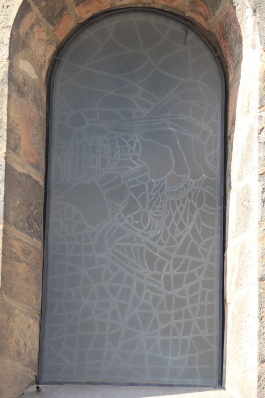 Stained glass window depicting the pied piper