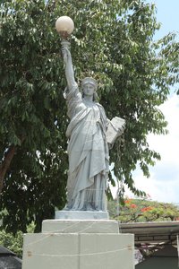 Bangu statue of Liberty 