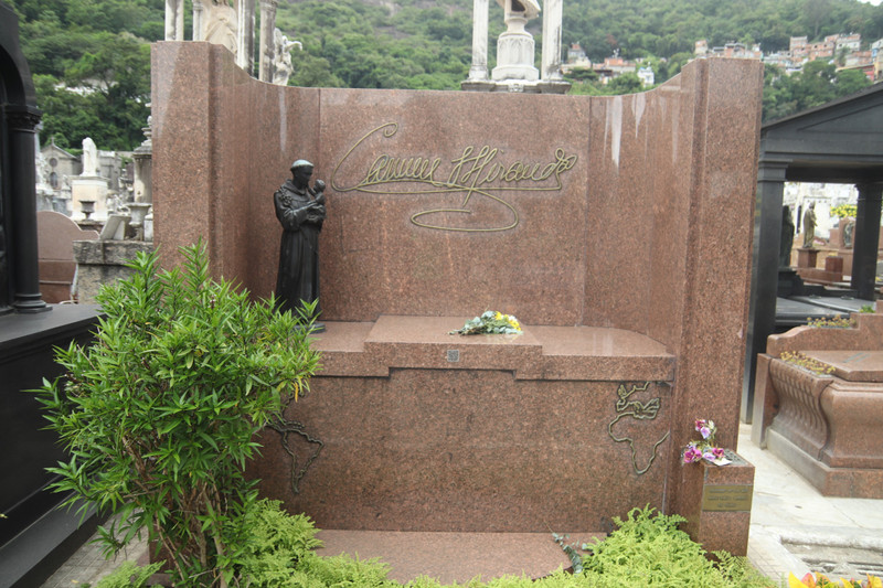 The grave of Carmen Miranda