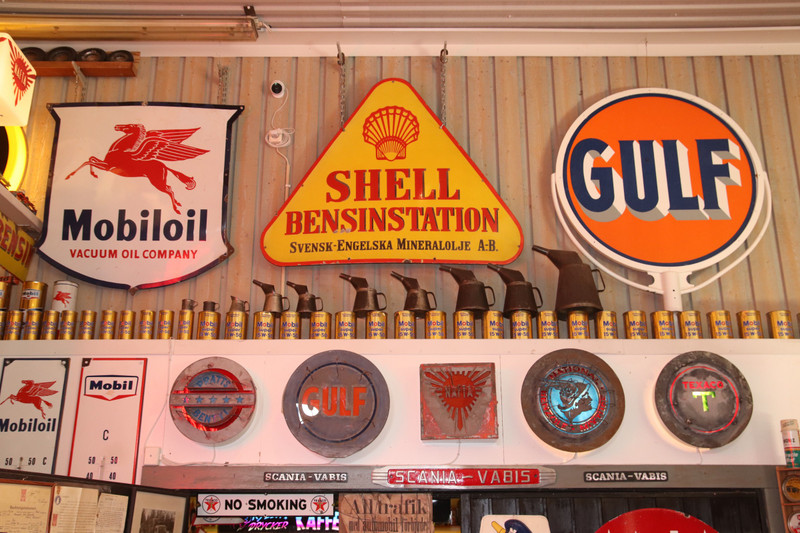 Mobiloil, Shell and Gulf