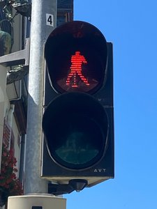 Elvis Presley as a light at a pedestrian crossing