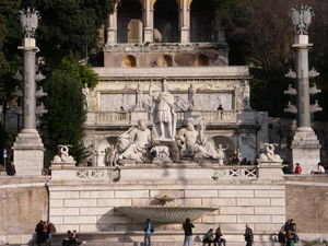 Statue at Piazza del Popolo