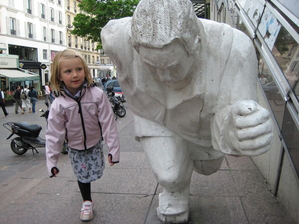 Jonna playing with a statue