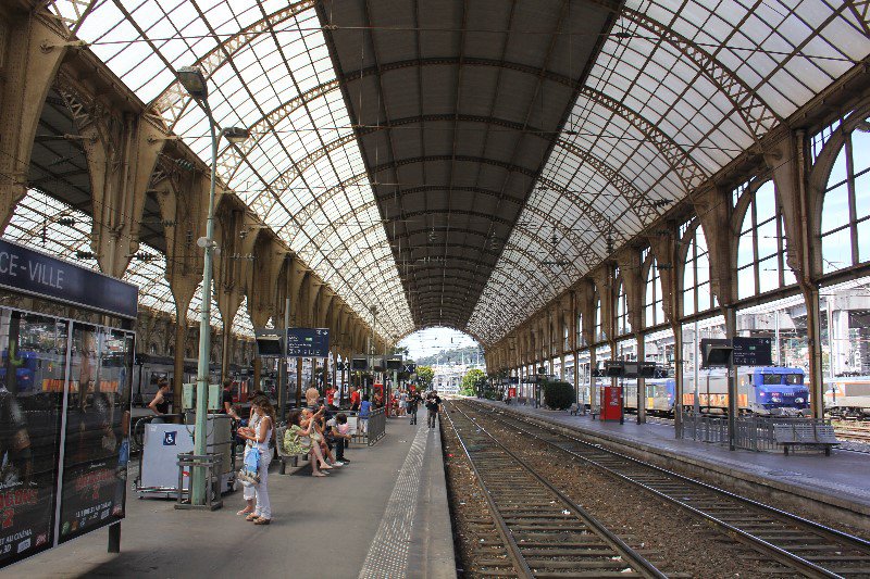 The train station in Nice