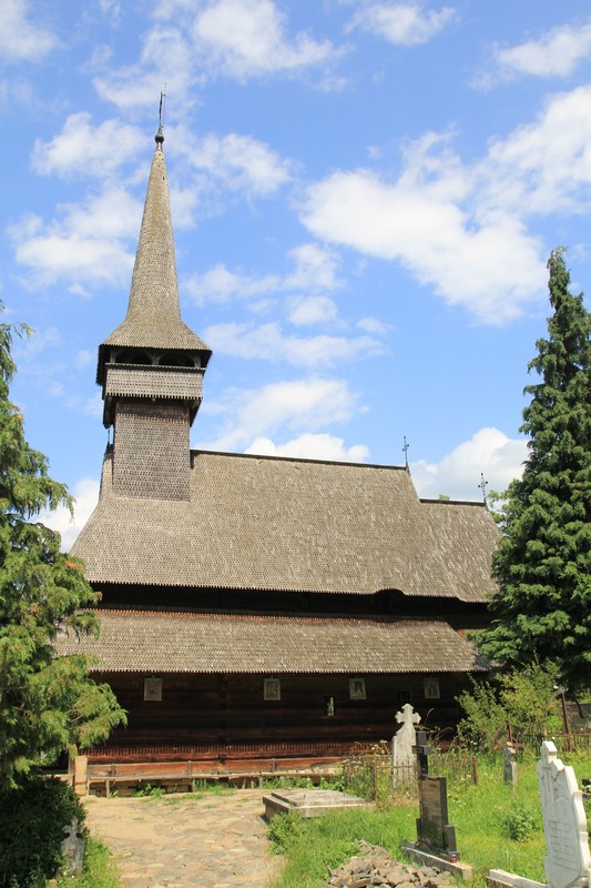 Poienile Izei wooden church