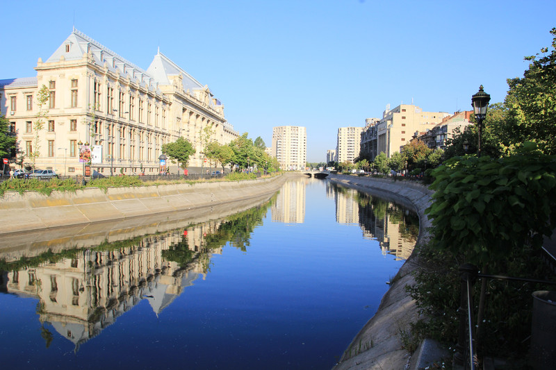 Artificial river in Bucharest