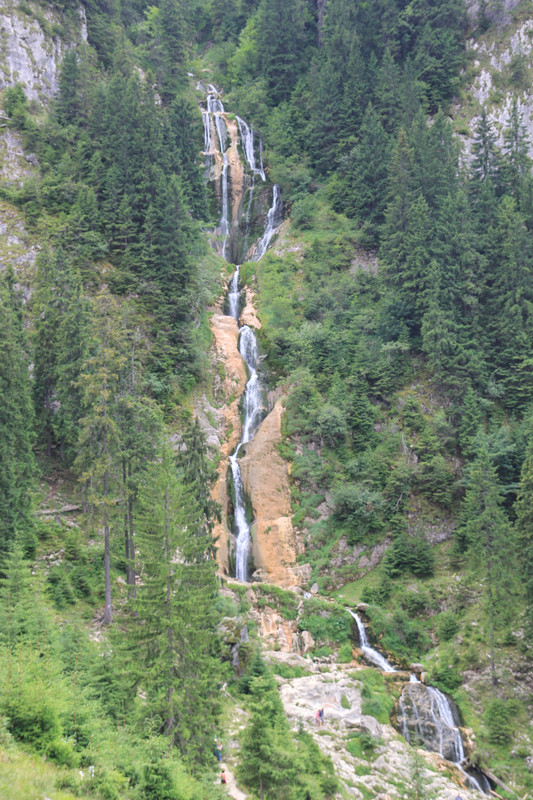 Borsa waterfall