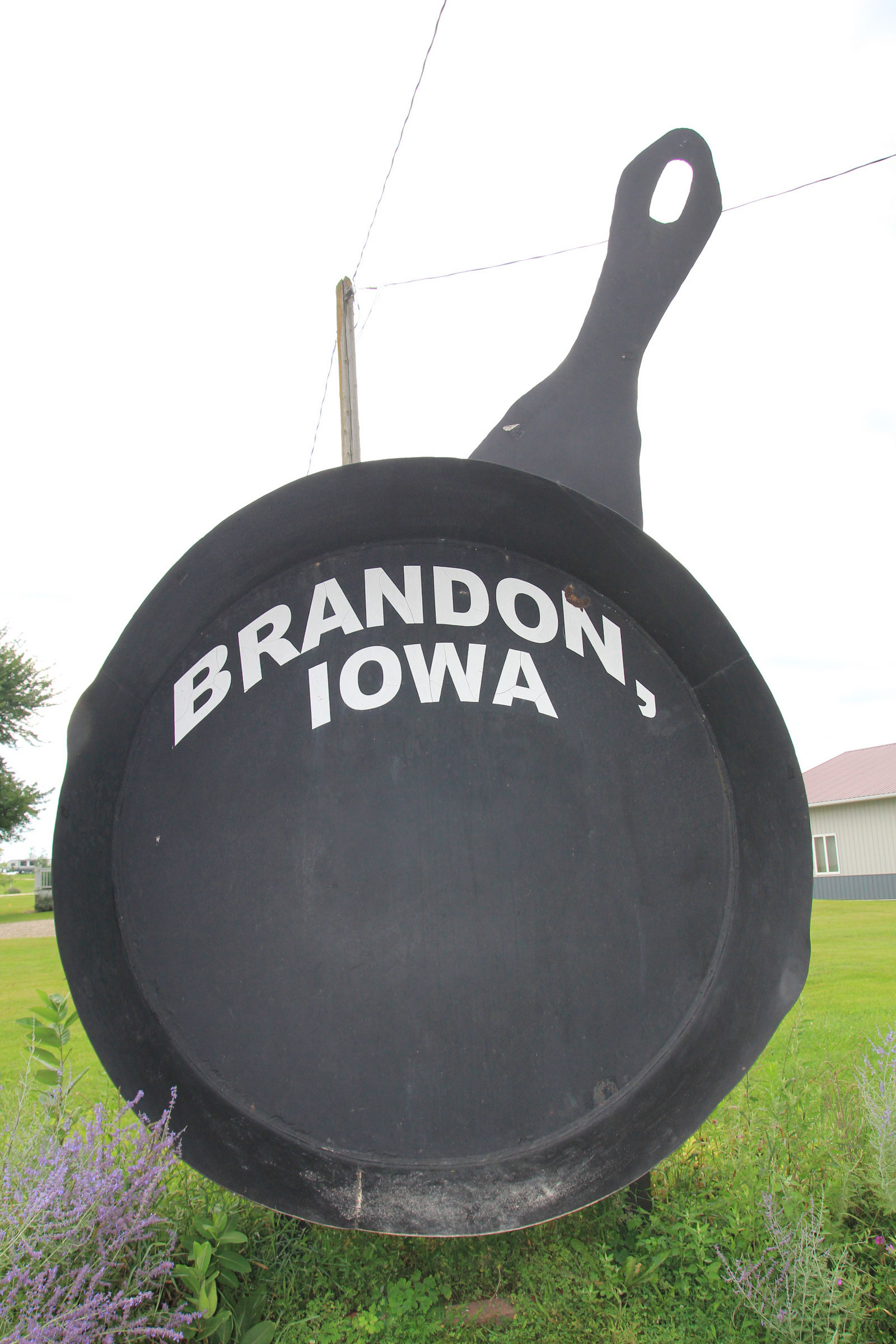 the-biggest-frying-pan-in-iowa-photo