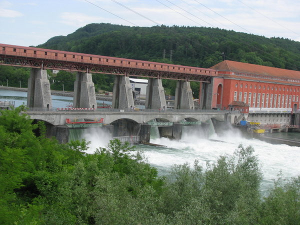 The dam that crosses into Germany