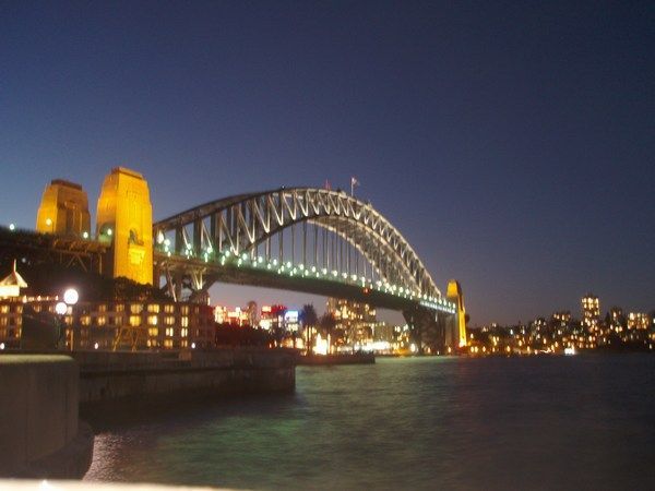 sydney harbour bridge by night