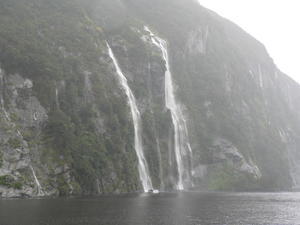 Waterfalls: Doubtful Sound