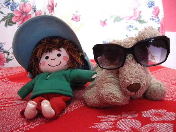 Two cool cuddly toys on vacation
