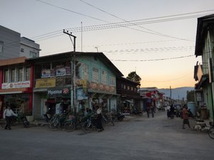 Nyaung Shwe street scene
