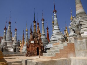 one properly restored stupa amongst the others