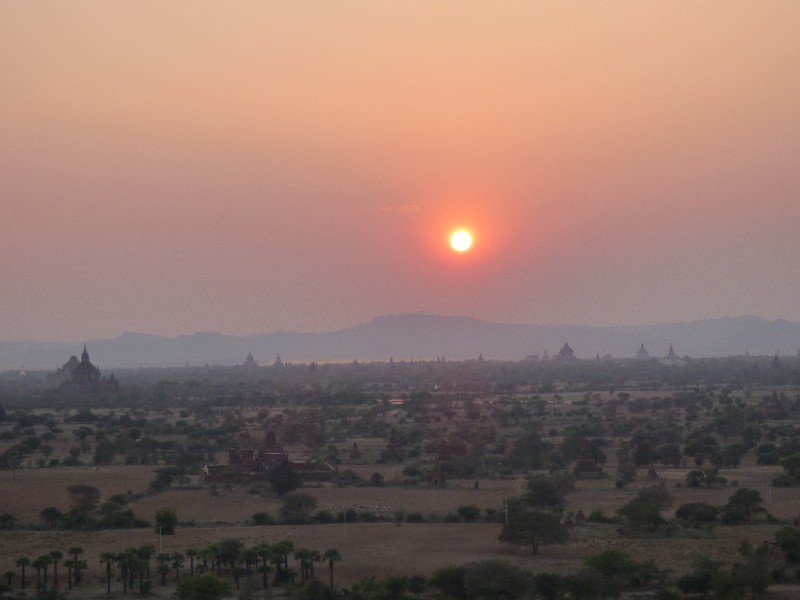 sunset on the Bagan Plain