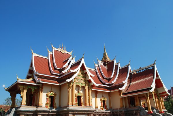 Stupa That Luang