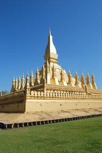 Stupa That Luang