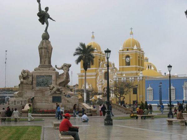 Trujillo, Plaza de Armas