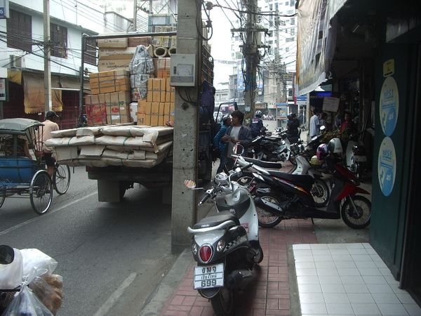 Asian sidewalks, a pedestrian nightmare