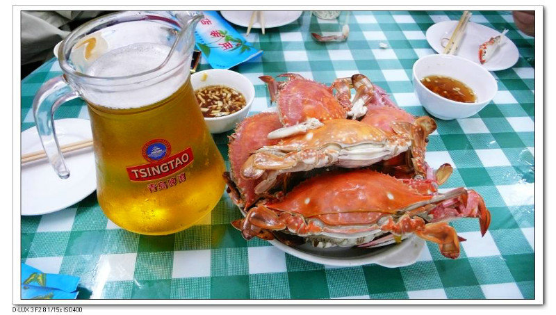 Tsingtao beer and crab