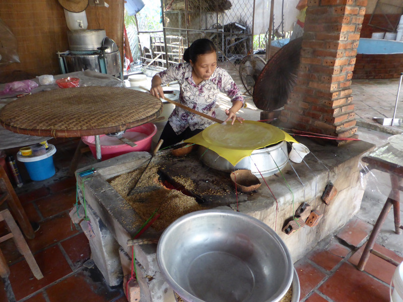 Rice paper making 