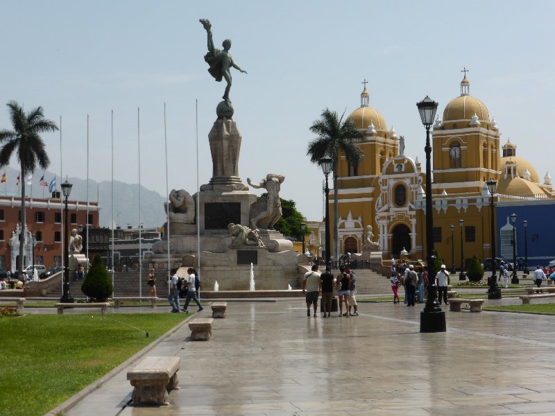 Trujillo Plaza
