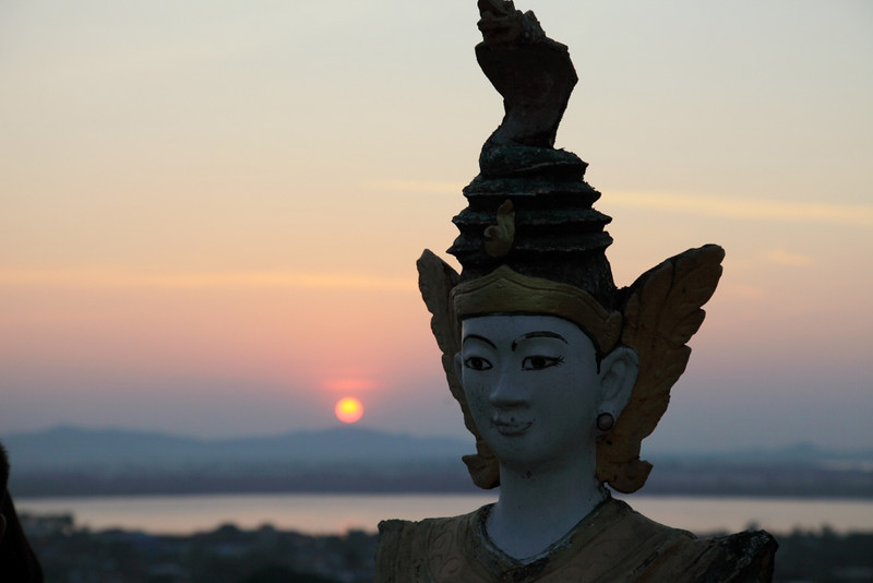 Sunset at Kyaikthanlan Pagoda