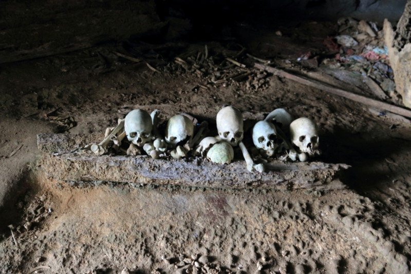 Skulls in Toraja cave burial site