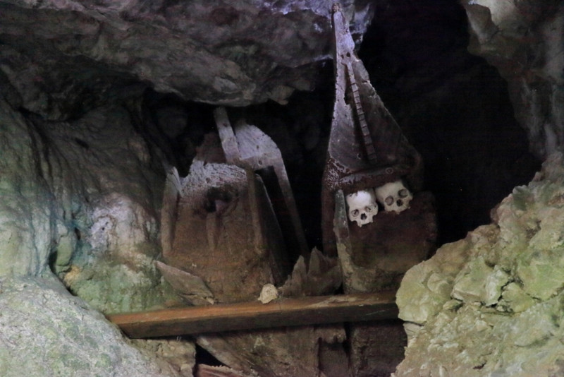 Toraja cave burial