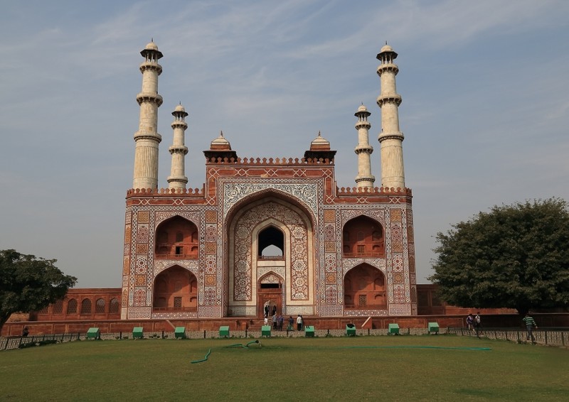 Akbar's tomb gateway