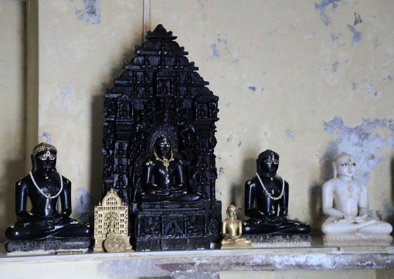 Nagda temple idols