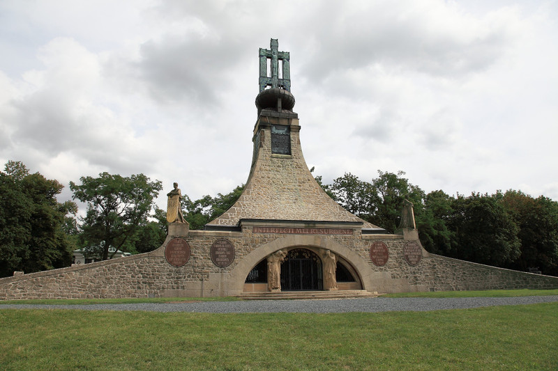 Austerlitz peace monument