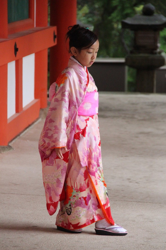 Kasuga-taisha Shrine - young worshipper.
