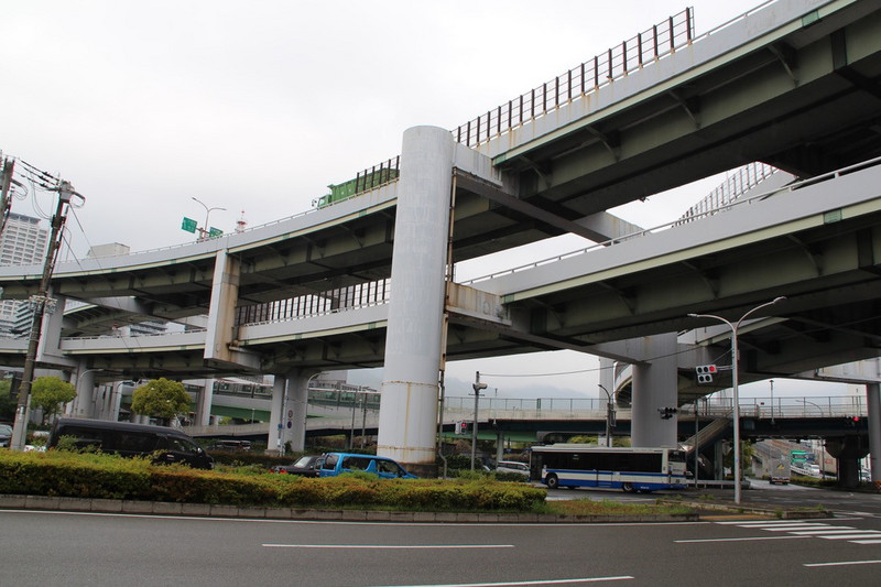 Kobe - stacked highways.