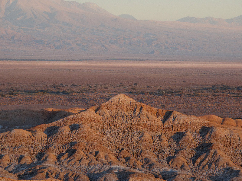 Sunset across the Valley of the Moon and the Atacama Desert (2)