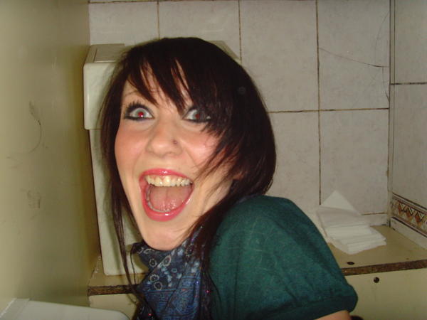 Jess in the loo