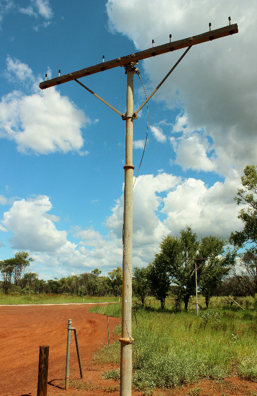 Overland telegraph line 4