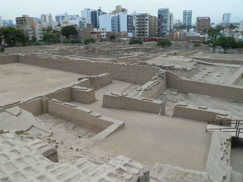Lima Peru - Huaca Pucllana