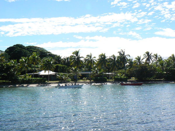 Nanau-i-ra island