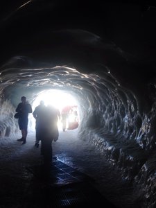 Igloo tunnel 