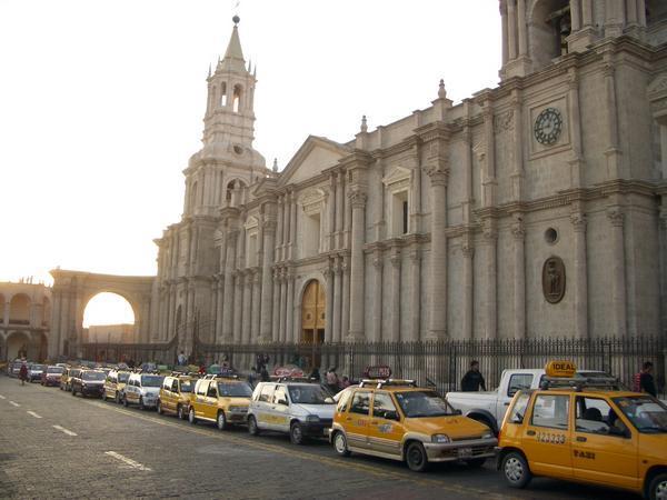 Taxis and Catedral