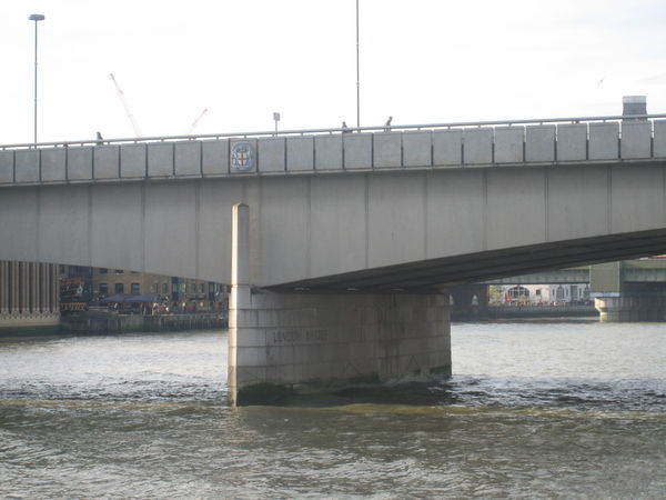 Highly unimpressive London Bridge