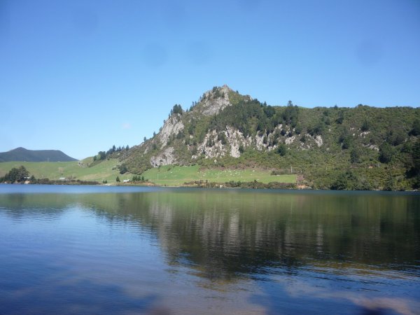 lake whakamaru
