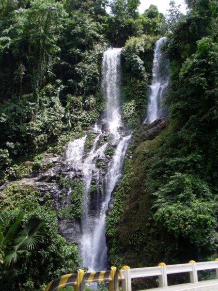 tomarow waterfalls