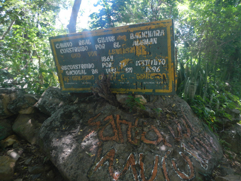 Follow the signs to Guate on the Camino Real