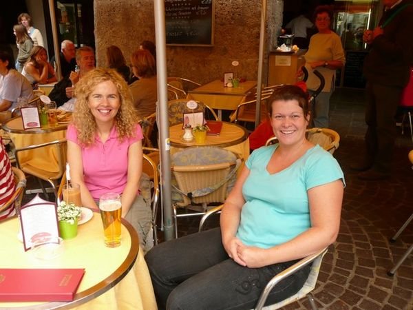 Plenty of cafes round here, Elaine and Anne Marie find one!